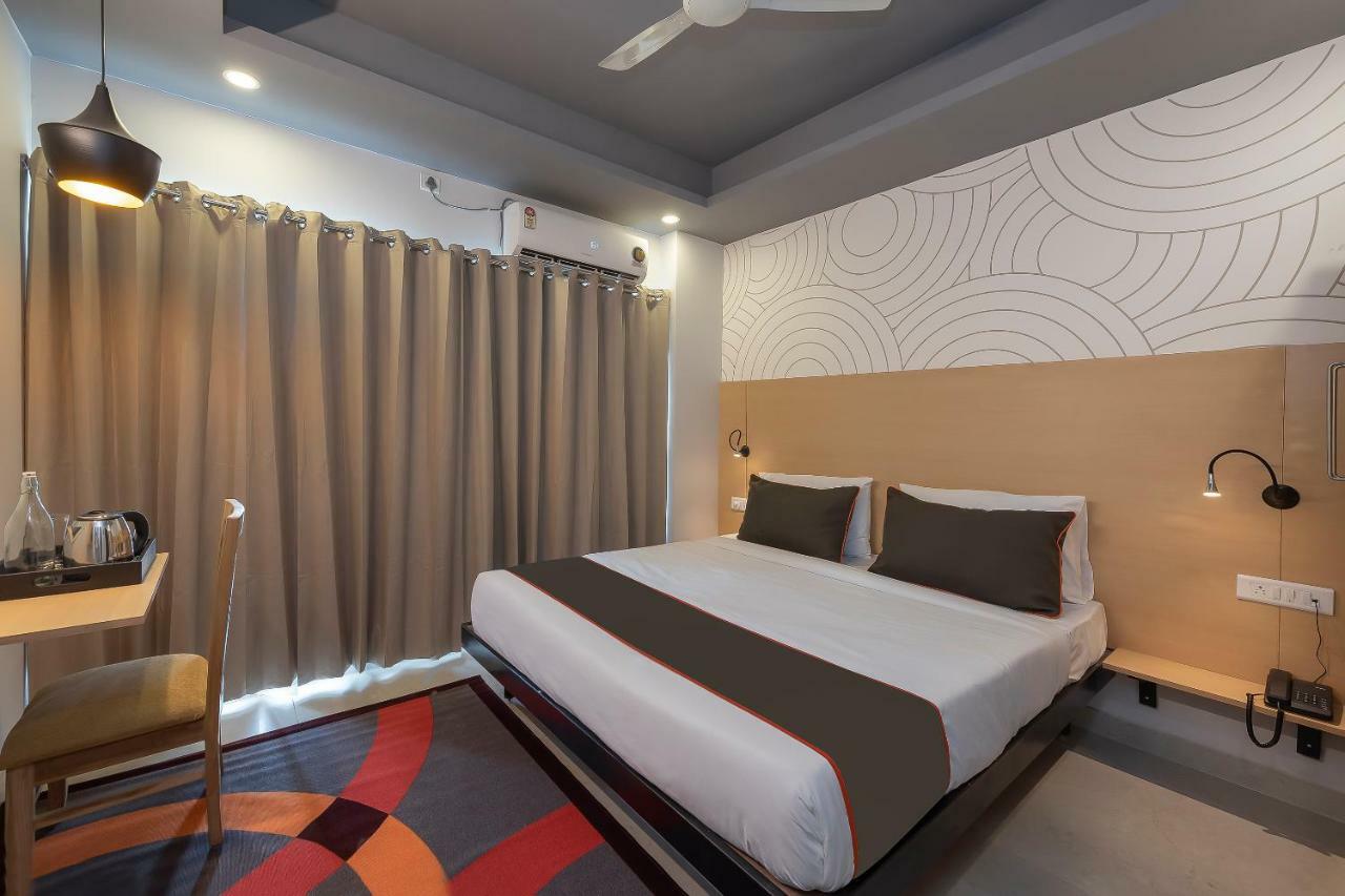 Collection O 162 Vardhman International Hotel Gurgaon Exterior foto